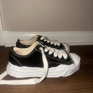 Maison MIHARA YASUHIRO
Hank low-top sneakers